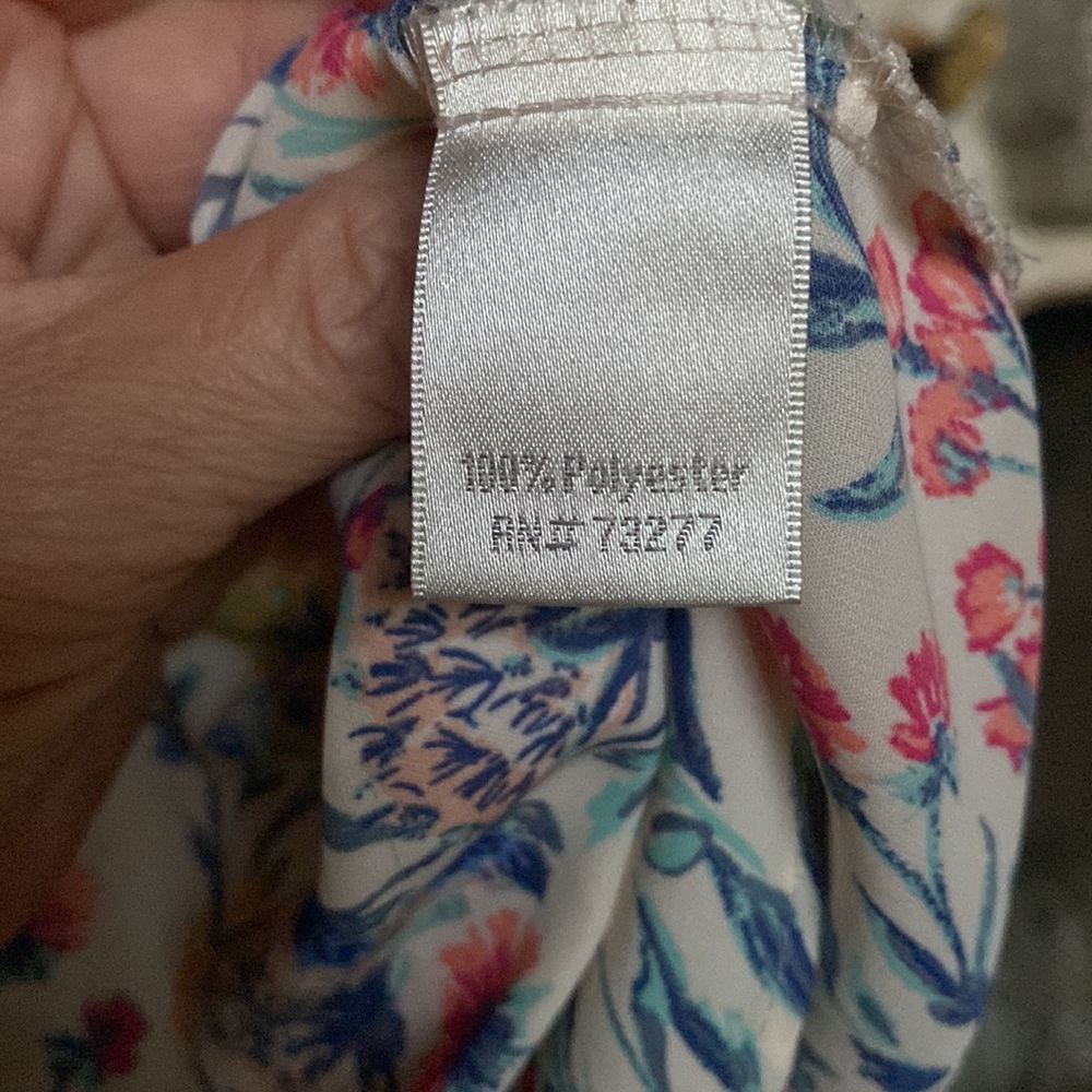 Lauren Conrad floral blouse - Picture 4 of 5